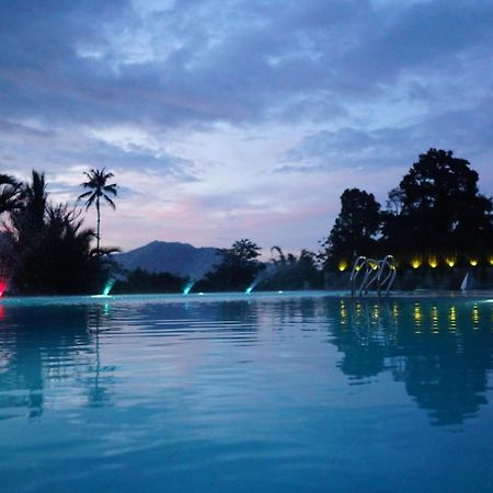 Jhoanie Hotel Tomohon Eksteriør bilde