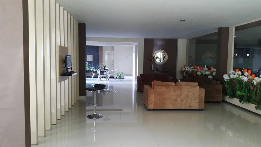 Jhoanie Hotel Tomohon Eksteriør bilde