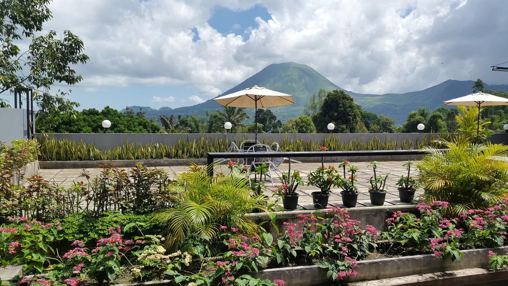 Jhoanie Hotel Tomohon Rom bilde