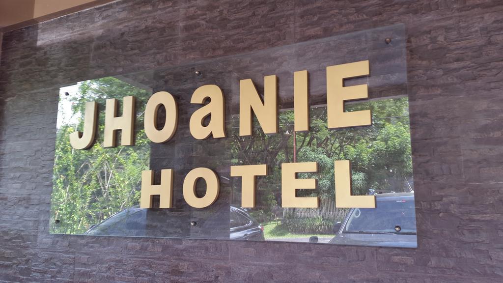 Jhoanie Hotel Tomohon Eksteriør bilde